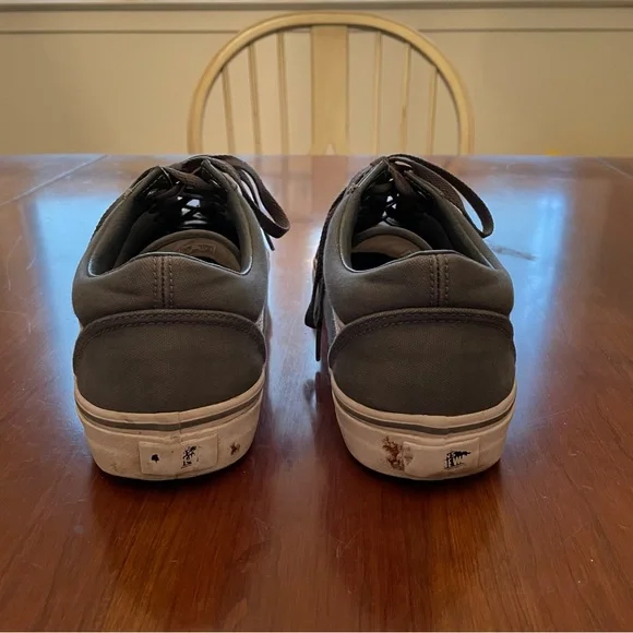 Vans Old Skool Shoe - Picture 2 of 5